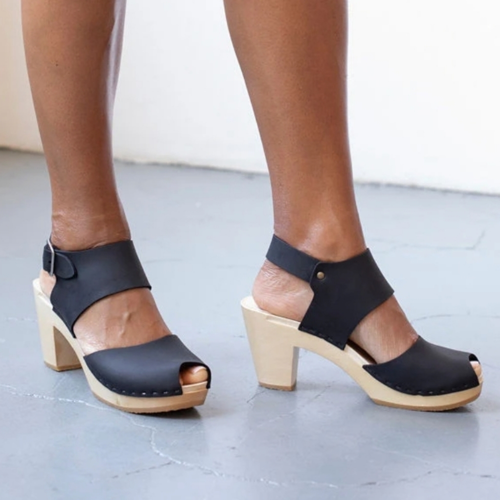 Bryr Miranda Peep-toe Black Mid Heel